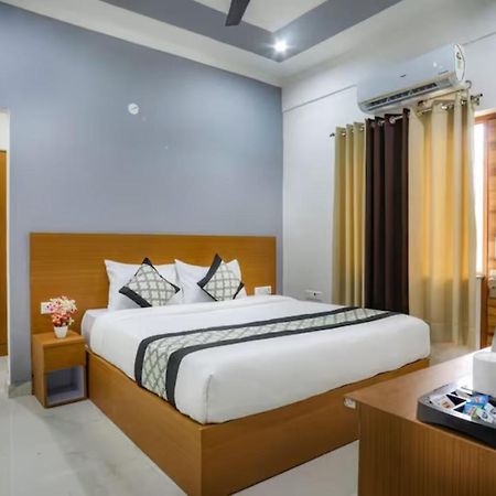 Hotel The Castle Blue Greater Noida Exteriér fotografie